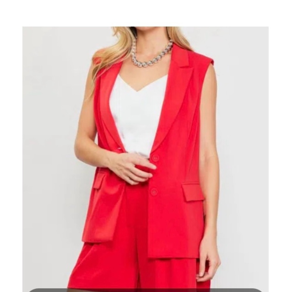 Skies Are Blue NWT Red Sleeveless Tailored Blazer Vest